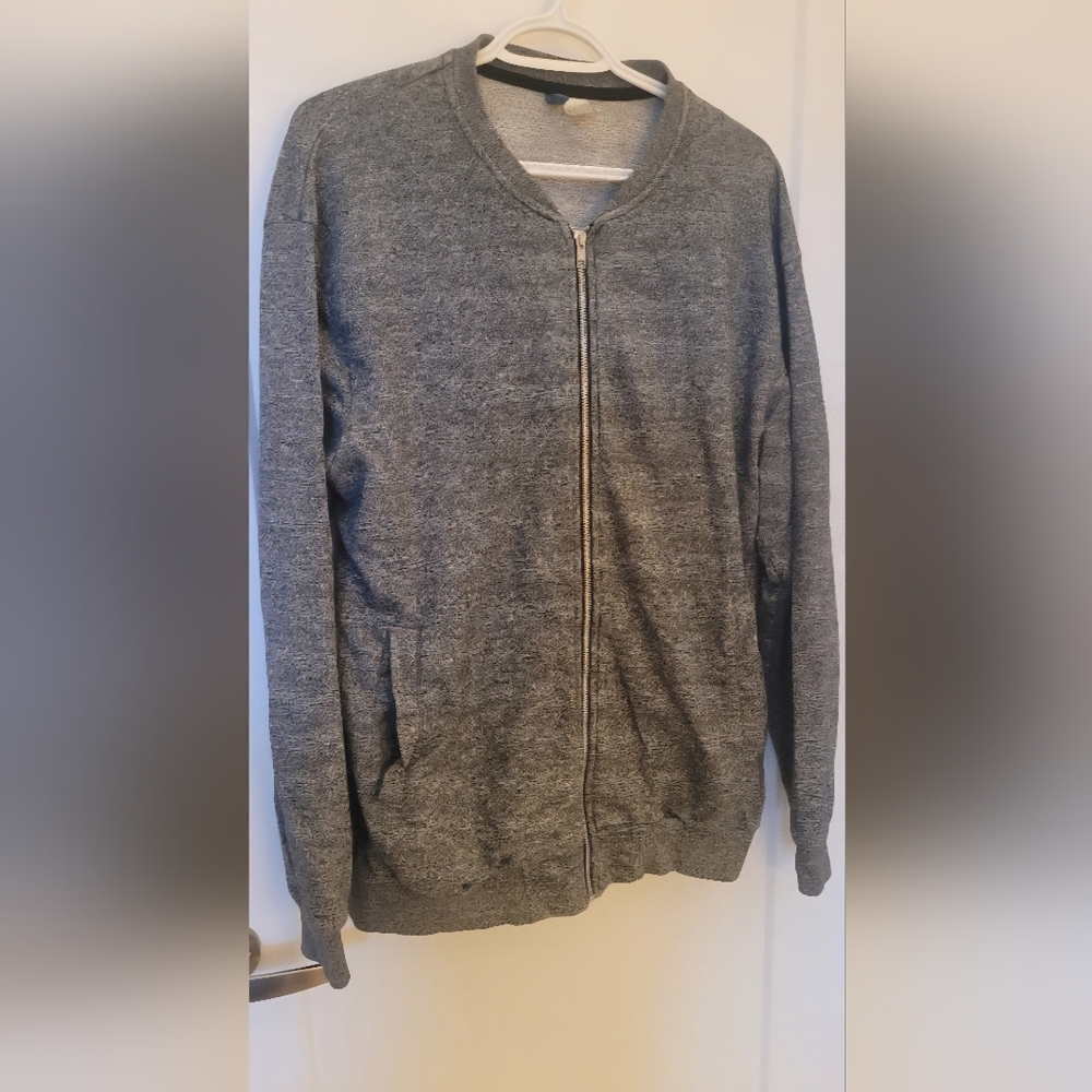 H&M Sweater - Picture 3 of 3